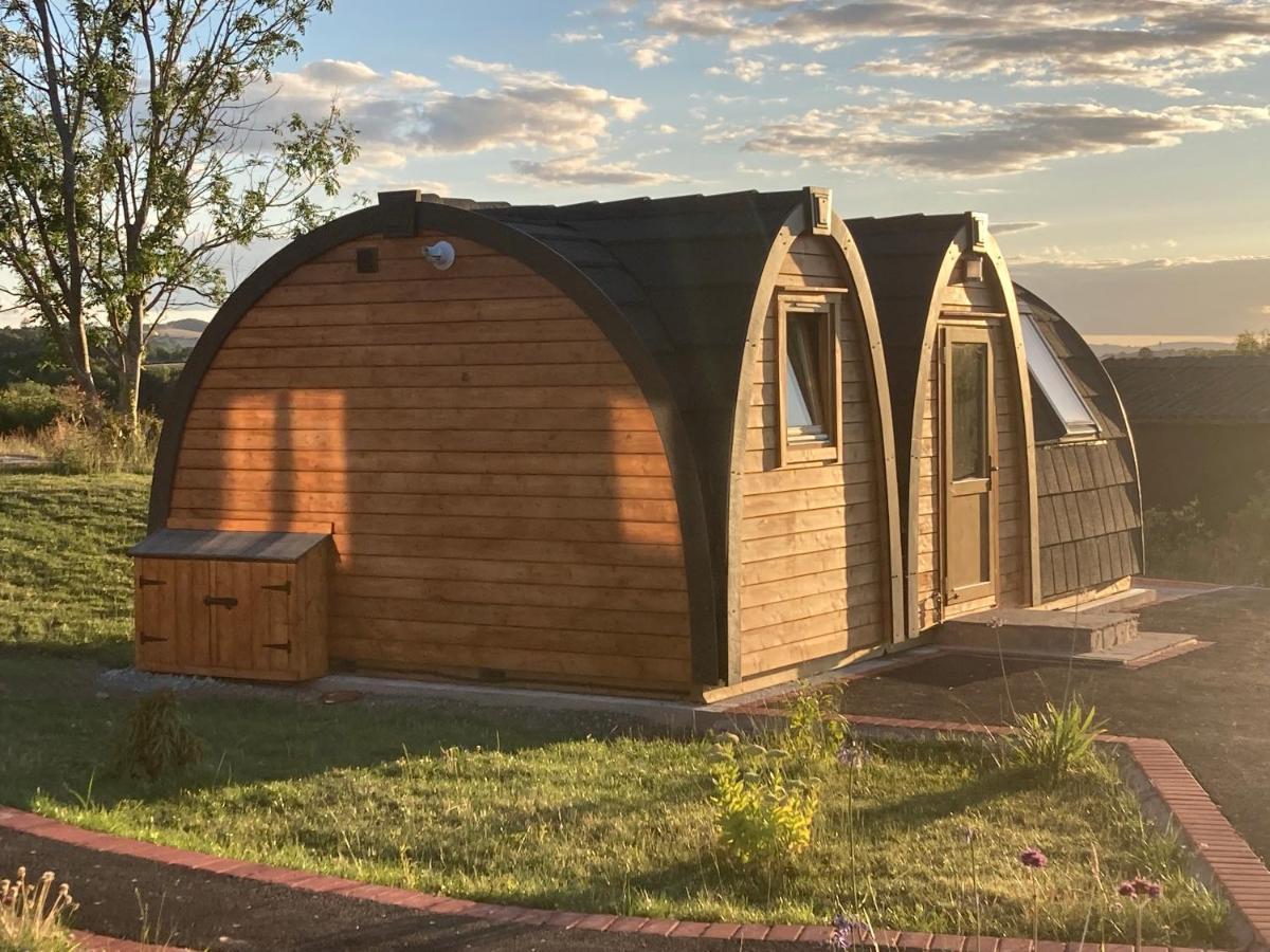 Leighton  Hedgehog Glamping Pod School House Farm酒店 外观 照片